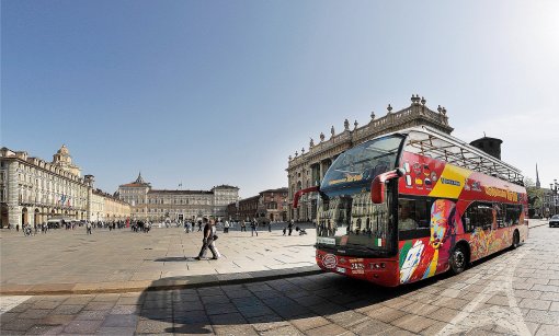 CITY SIGHTSEEING TOUR